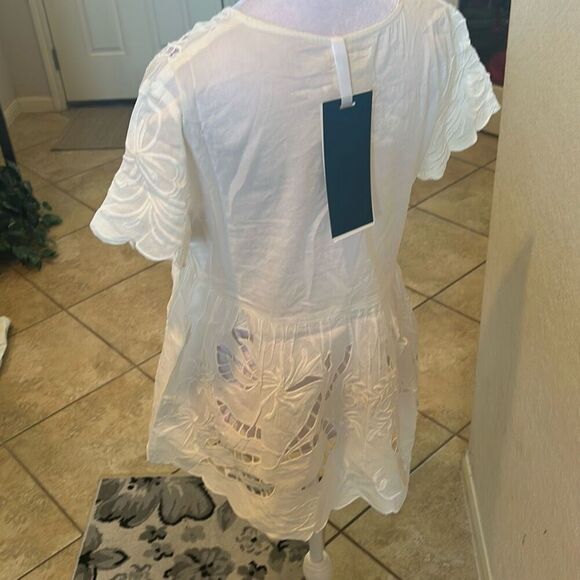 Guadalupe Size M Chloe Embroidered Peplum Blouse Off White Coastal Feminine NWT - Picture 7 of 13